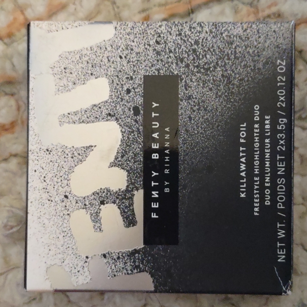 Fenty Beauty highlighter Duo